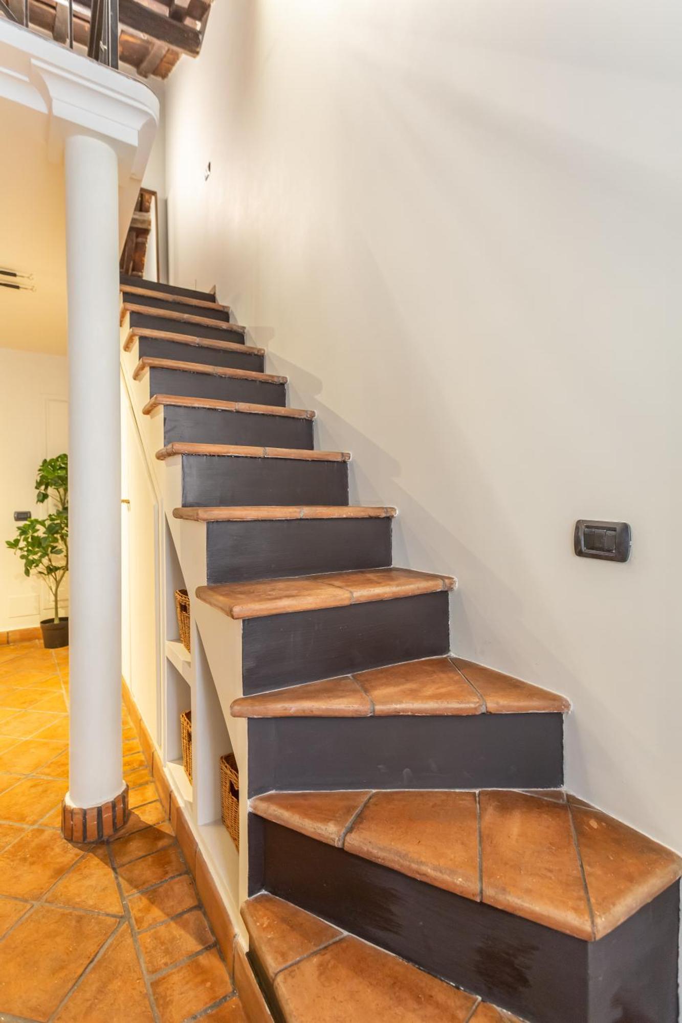 Art House Trastevere Luxury Apartment Rome